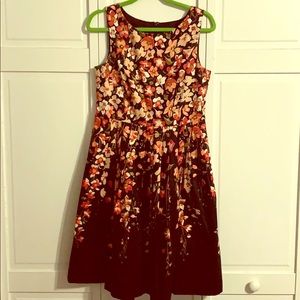 Black floral dress with pockets!